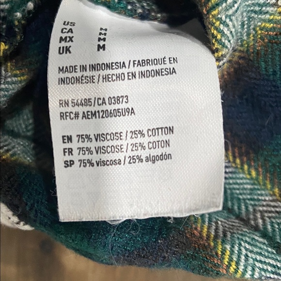 American Eagle Outfitters Green Plaid Shirt - Picture 3 of 7